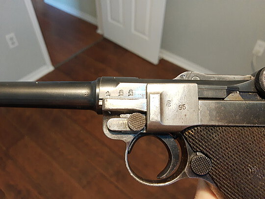 Click image for larger version

Name:	luger side with M crown.jpg
Views:	29
Size:	126.3 KB
ID:	88402