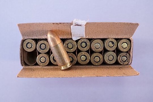 Click image for larger version

Name:	Luger ammo 014.jpg
Views:	167
Size:	87.4 KB
ID:	85430
