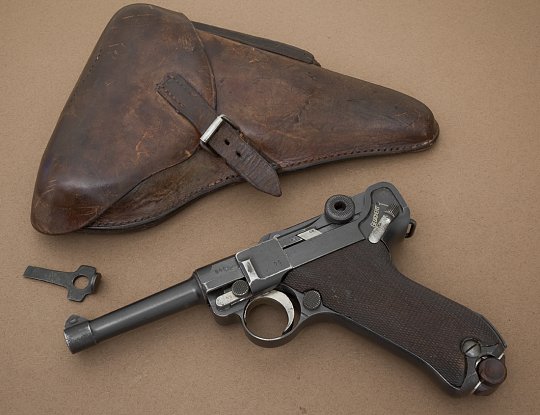 Click image for larger version

Name:	1915 Luger 1.jpg
Views:	26
Size:	130.1 KB
ID:	17470