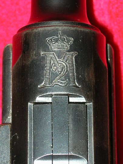 Click image for larger version

Name:	portuguese army luger (10).jpg
Views:	424
Size:	181.2 KB
ID:	3451