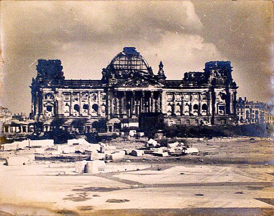 Click image for larger version

Name:	Der Reichstag 1945.jpg
Views:	48
Size:	126.8 KB
ID:	77946