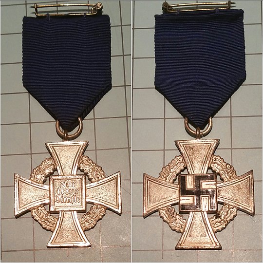 Click image for larger version

Name:	P 06 Z NAVY MEDALS (1).jpg
Views:	83
Size:	201.7 KB
ID:	78089