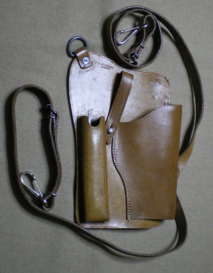 Click image for larger version

Name:	Holster  suspente de poitrine.jpg
Views:	47
Size:	166.7 KB
ID:	74420