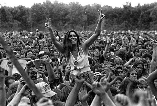 Click image for larger version

Name:	woodstock-1969.jpg
Views:	22
Size:	90.0 KB
ID:	82419